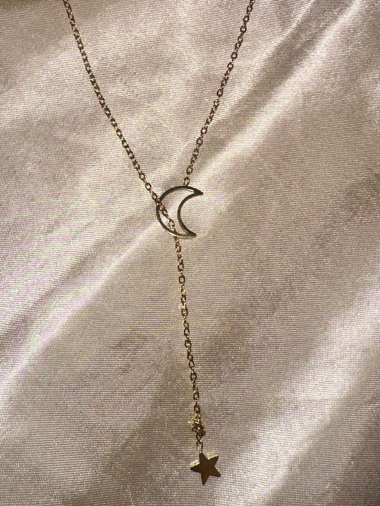 Collier Moon